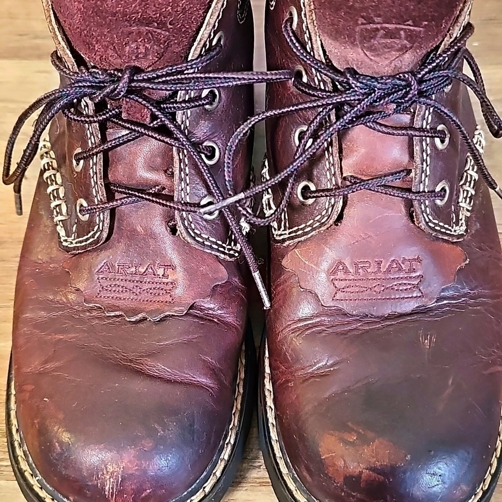 ARIAT Boots. - Picture 2 of 9